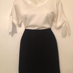 Ann Taylor Cream S/S Shell Blouse with Ties szXS